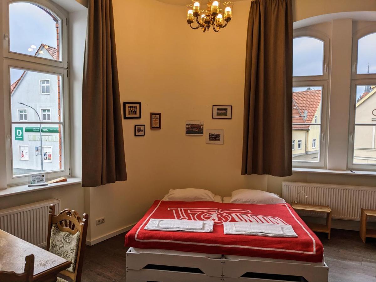Postel Wolgast Hostel Exterior photo
