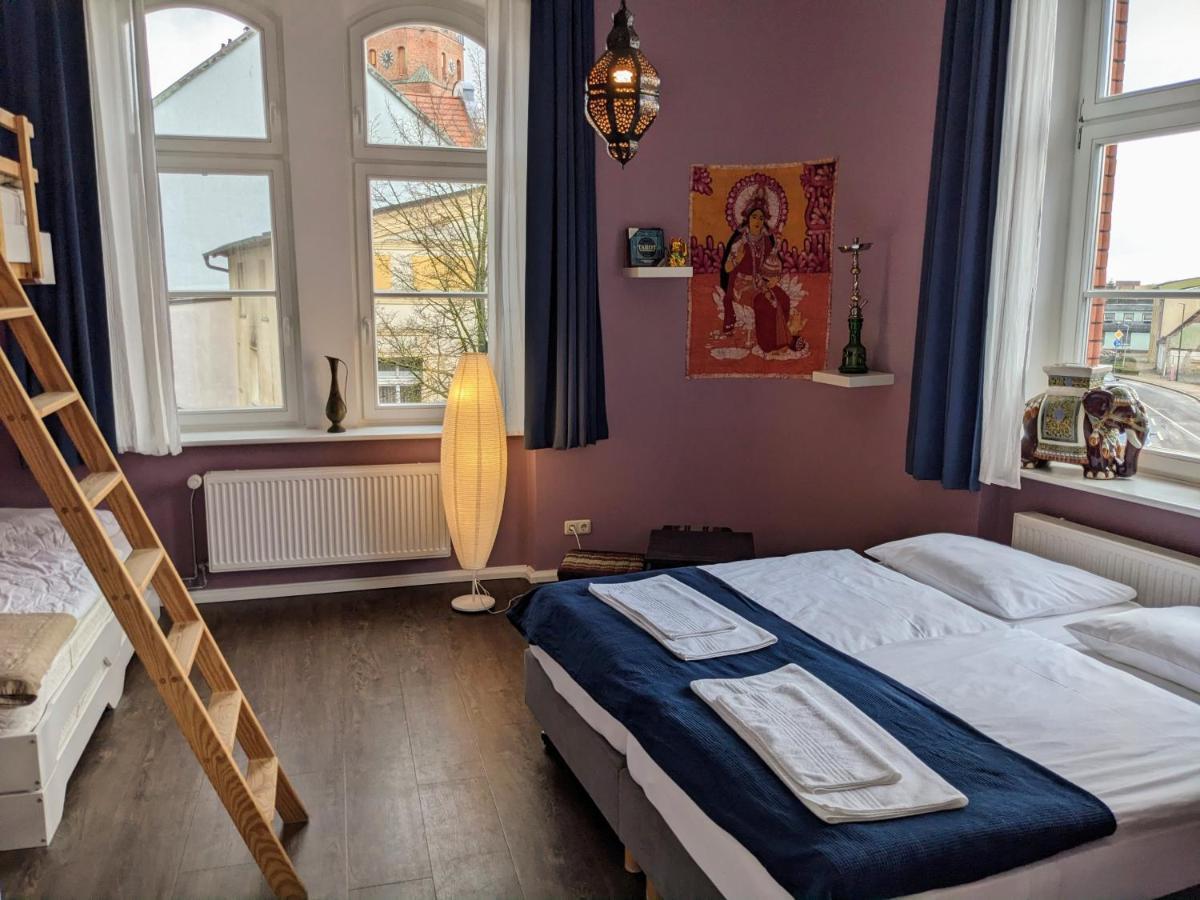 Postel Wolgast Hostel Exterior photo