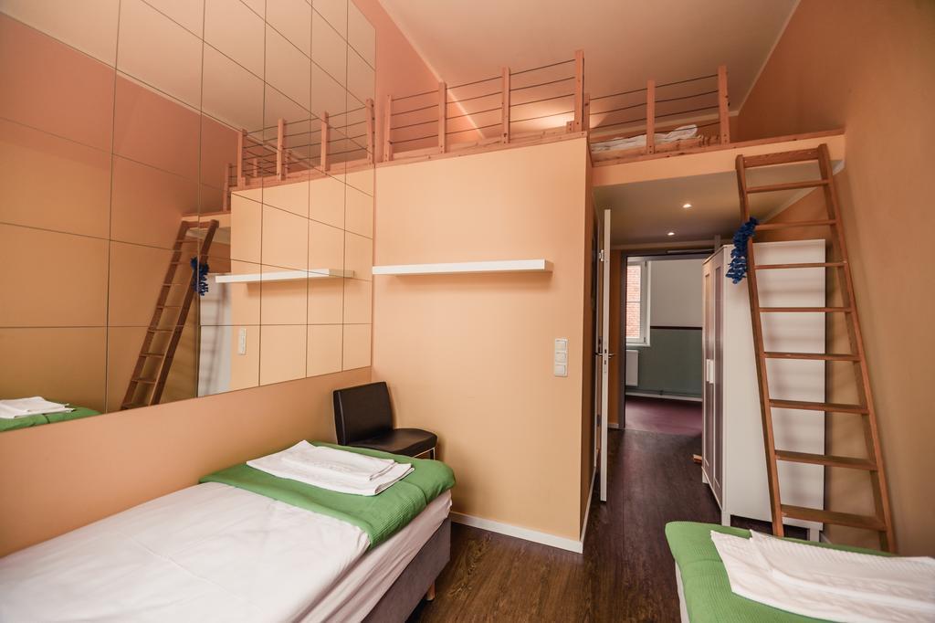 Postel Wolgast Hostel Exterior photo